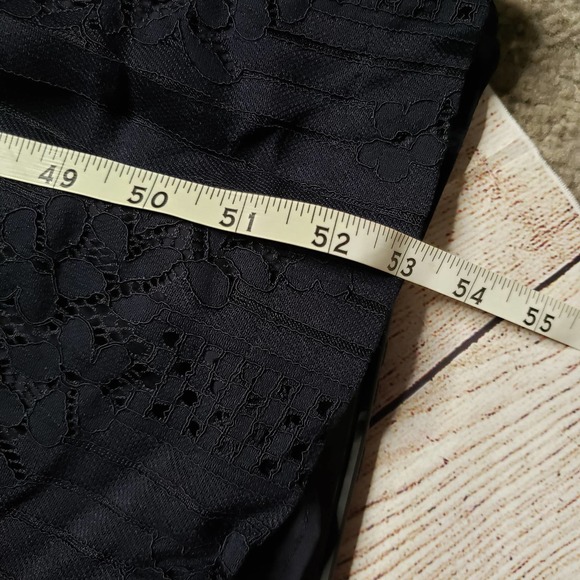 VINCE CAMUTO navy blue lace sleeveless jumpsuit 6 - Picture 9 of 11